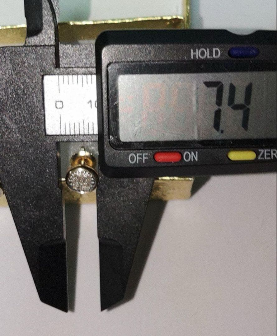 AVALANCHE　10K　イエローゴールド　ダイヤモンドピアス　YG