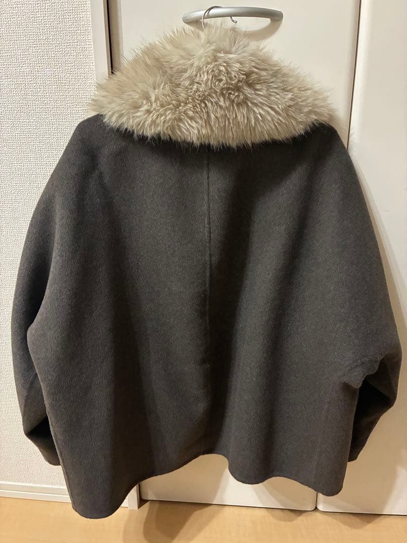 ZARA WOMAN コレクション フェイクファー襟付きウールコート