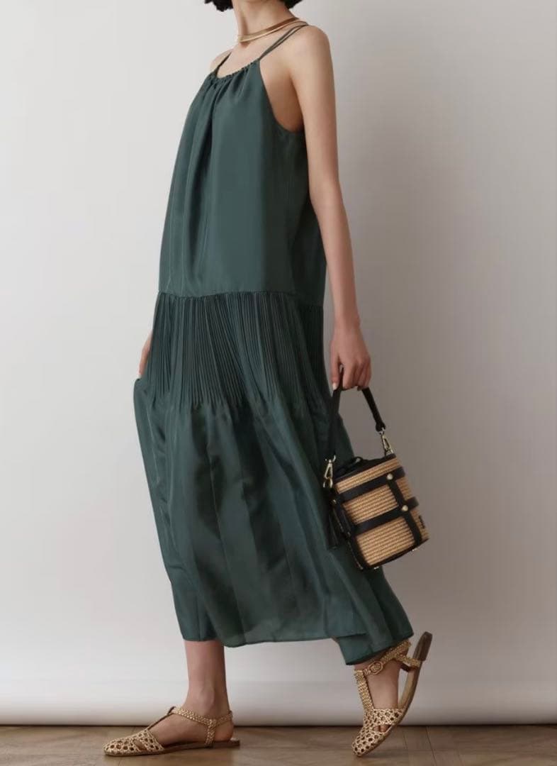 新品タグ付き　ダイアグラム　diagram キャミワンピース　グリーン36サイズ