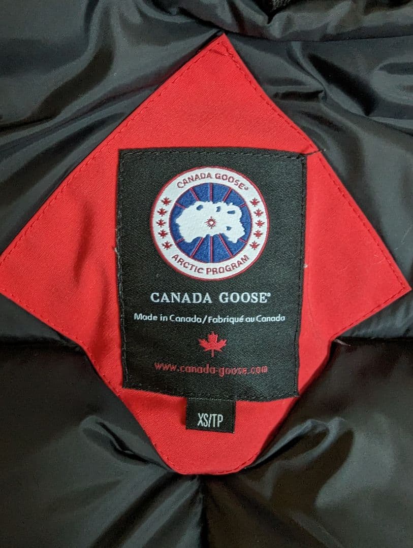 美品カナダグースXSシタデルパーカ赤