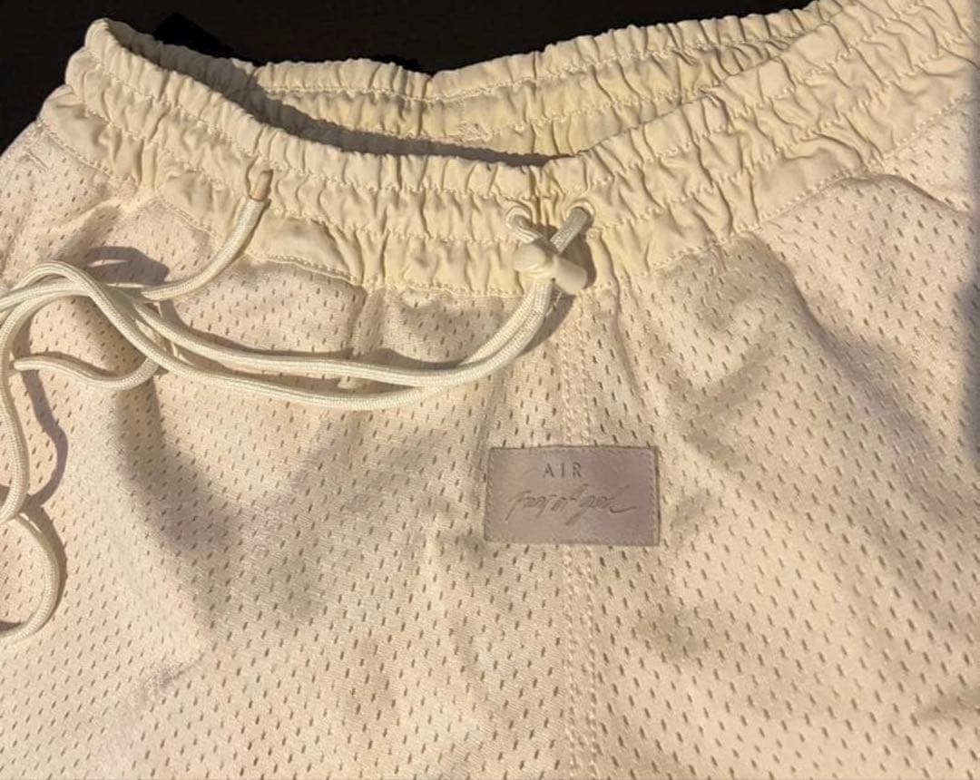 Fear Of God NIKE コラボ　パンツ　ショーツ　ナイキ　アイボリー