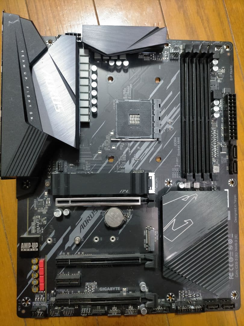 GIGABYTE B550 AORUS ELITE マザーボード