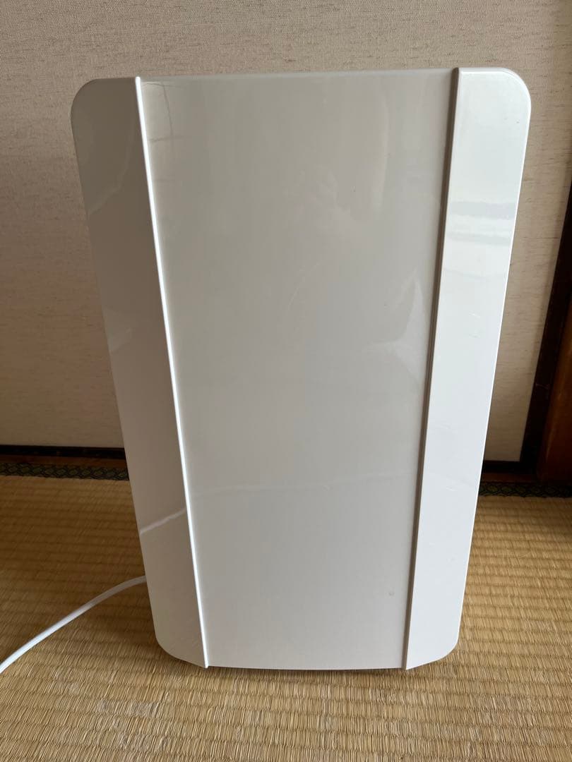 山善　除湿機 YDC-C60（W） 中古