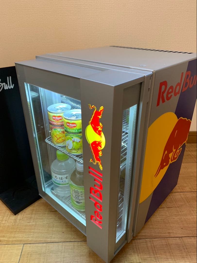 【希少 専用スタンド付】RedBull小型冷蔵庫　ショーケース　非売品