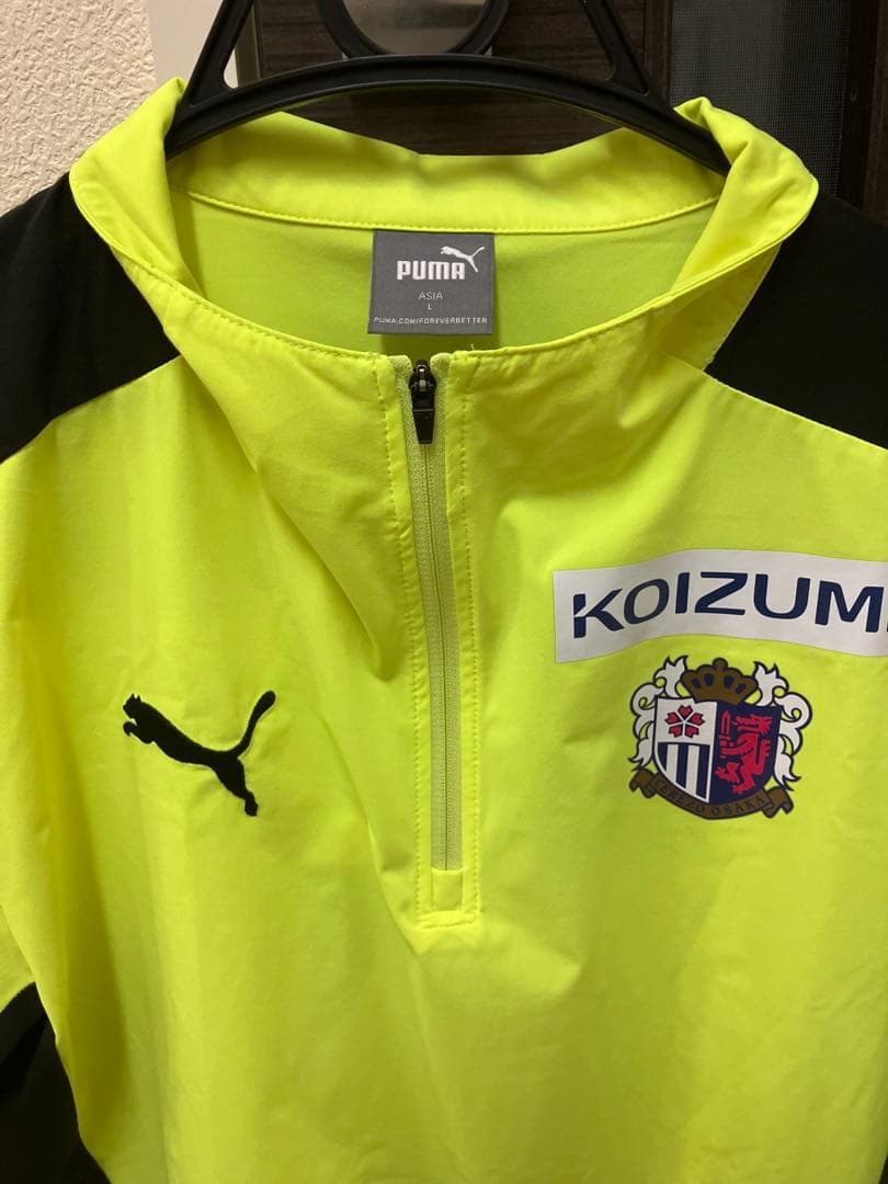 【未使用】セレッソ大阪　PUMA 蛍光イエロー 長袖シャツ YANMAR
