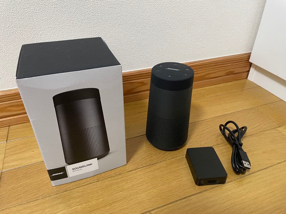 BOSE スピーカー（SOUNDLINK REVOLVE）
