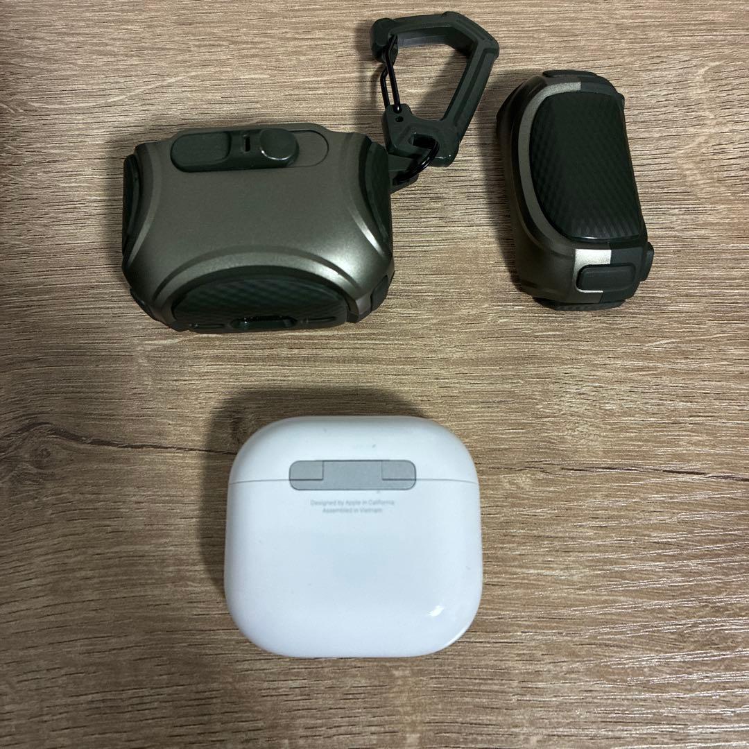 AirPods4 アクティブノイズキャンセルモデル　 ESRケース付き