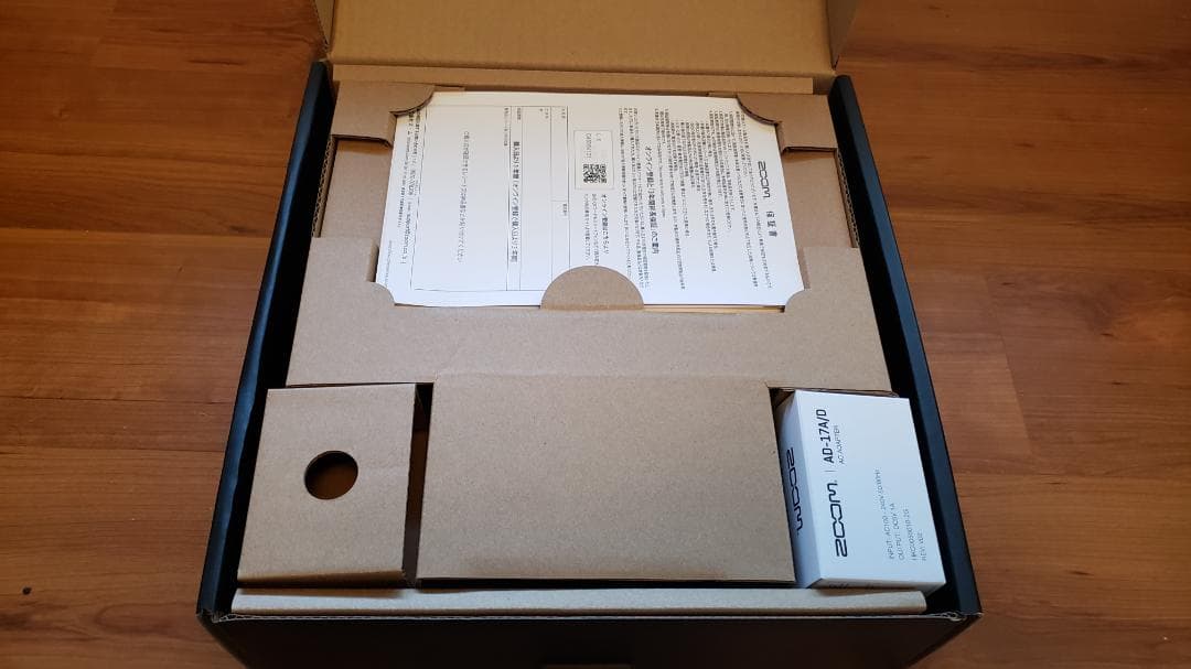 ZOOM LiveTrak L-8 ミキサー