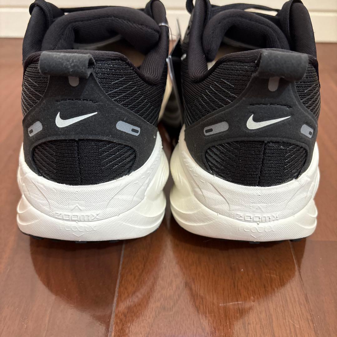 【新品未使用/24cm】ウィメンズ ナイキ ボメロ18
