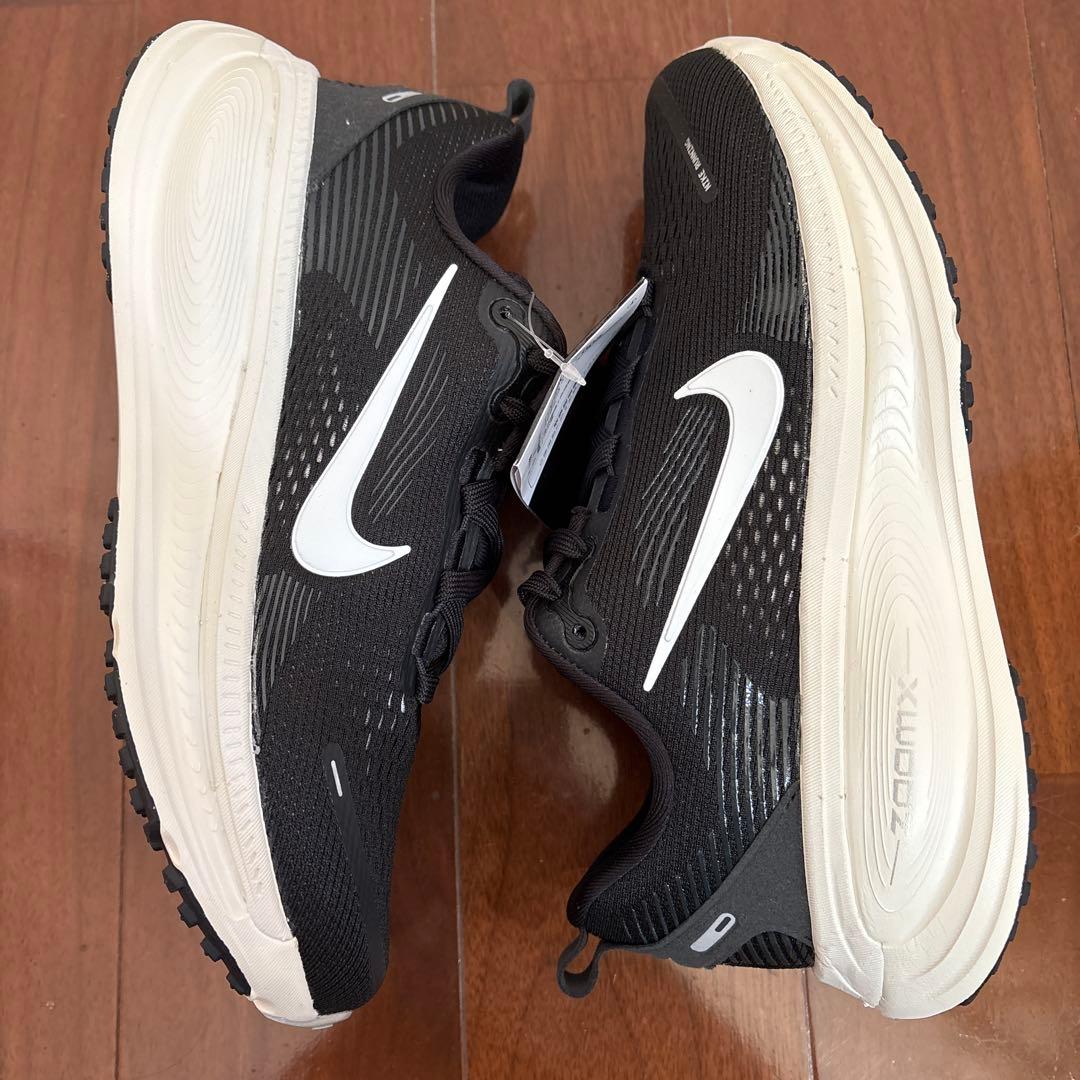 【新品未使用/24cm】ウィメンズ ナイキ ボメロ18