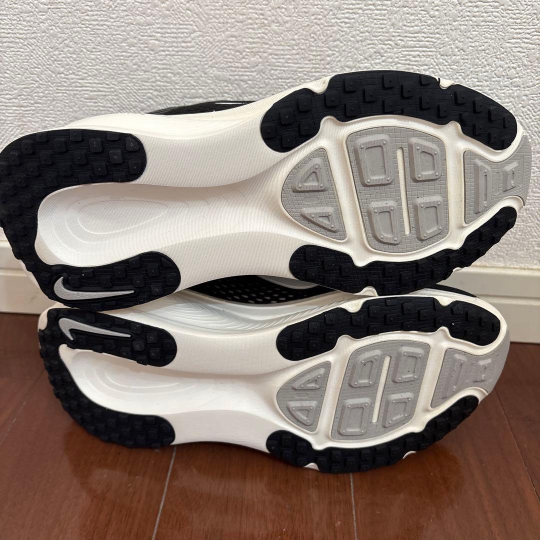 【新品未使用/24cm】ウィメンズ ナイキ ボメロ18