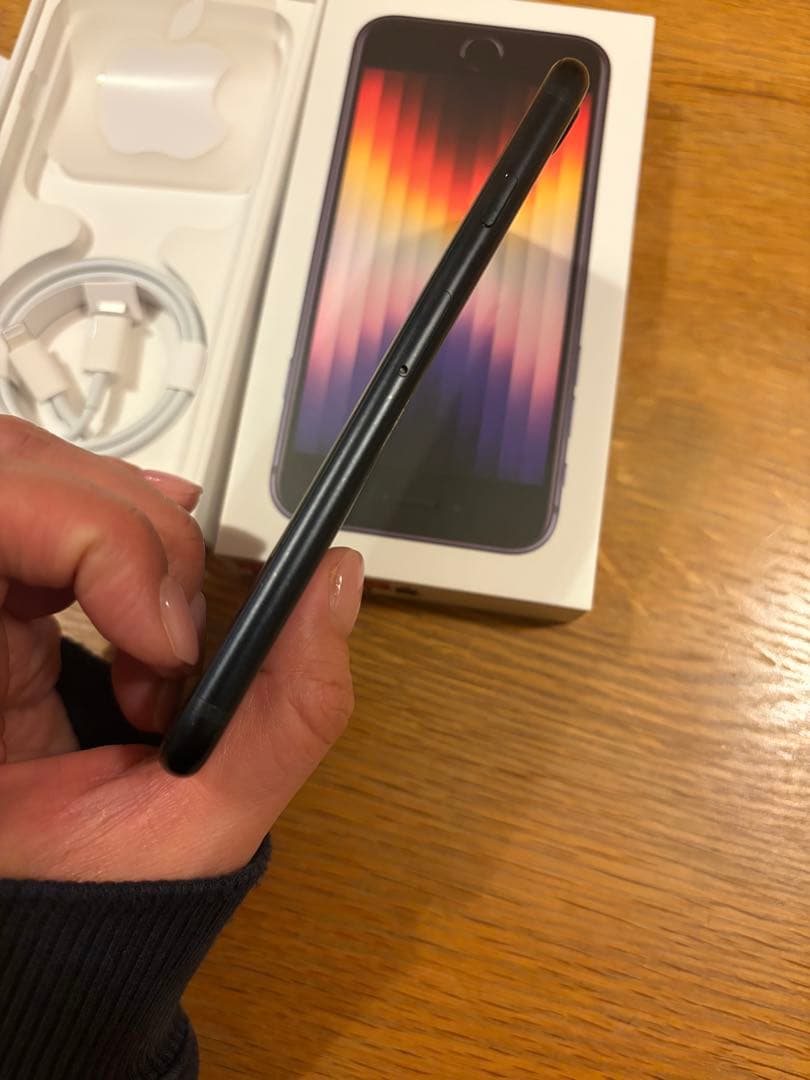 iPhone SE (第3世代) ブラック 本体 128GB