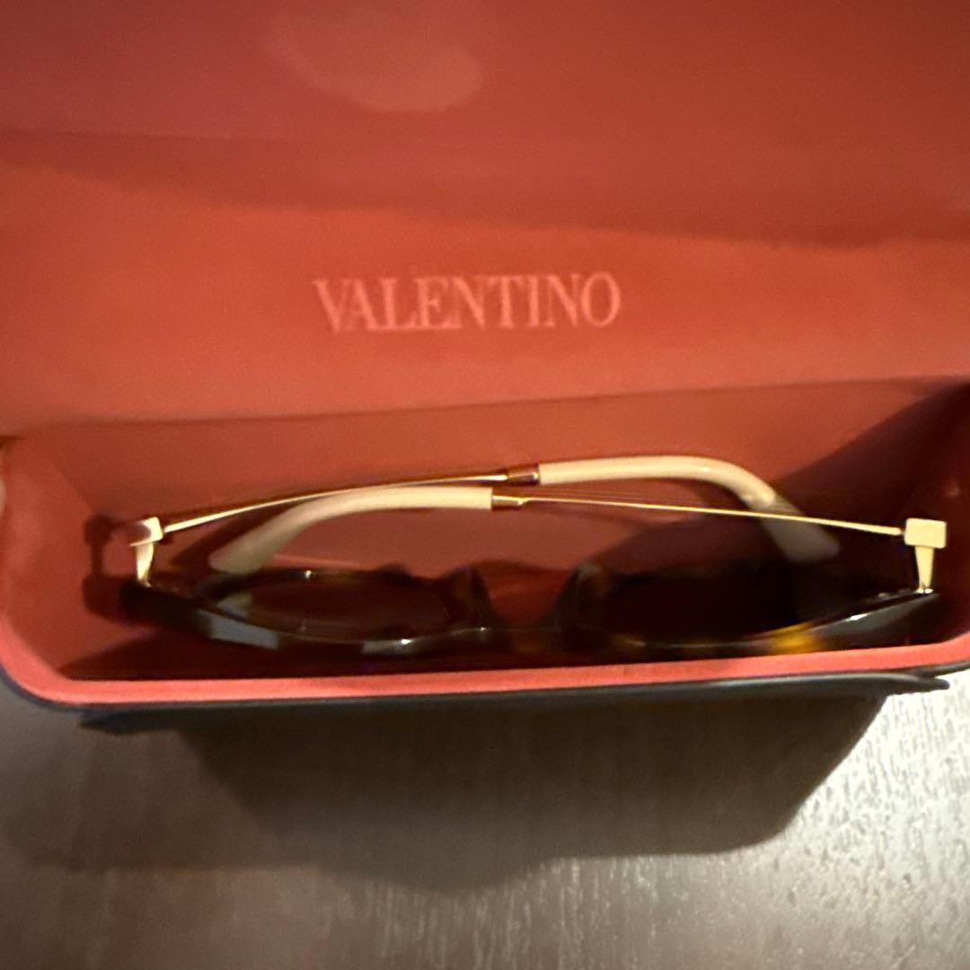 VALENTINO ヴェレンティノ　レディースサングラス