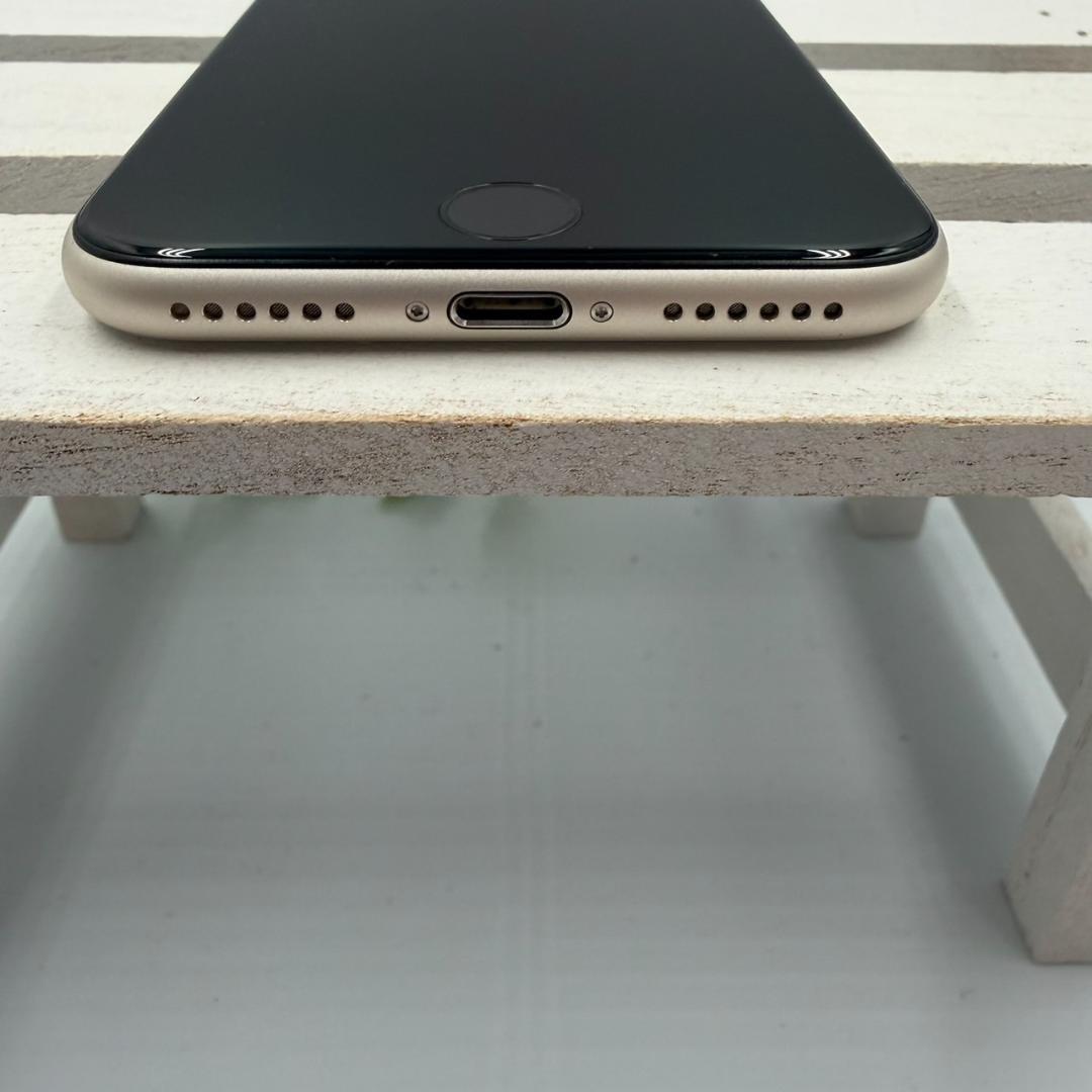 【美品】iPhone SE第3世代 64GB スターライト 405