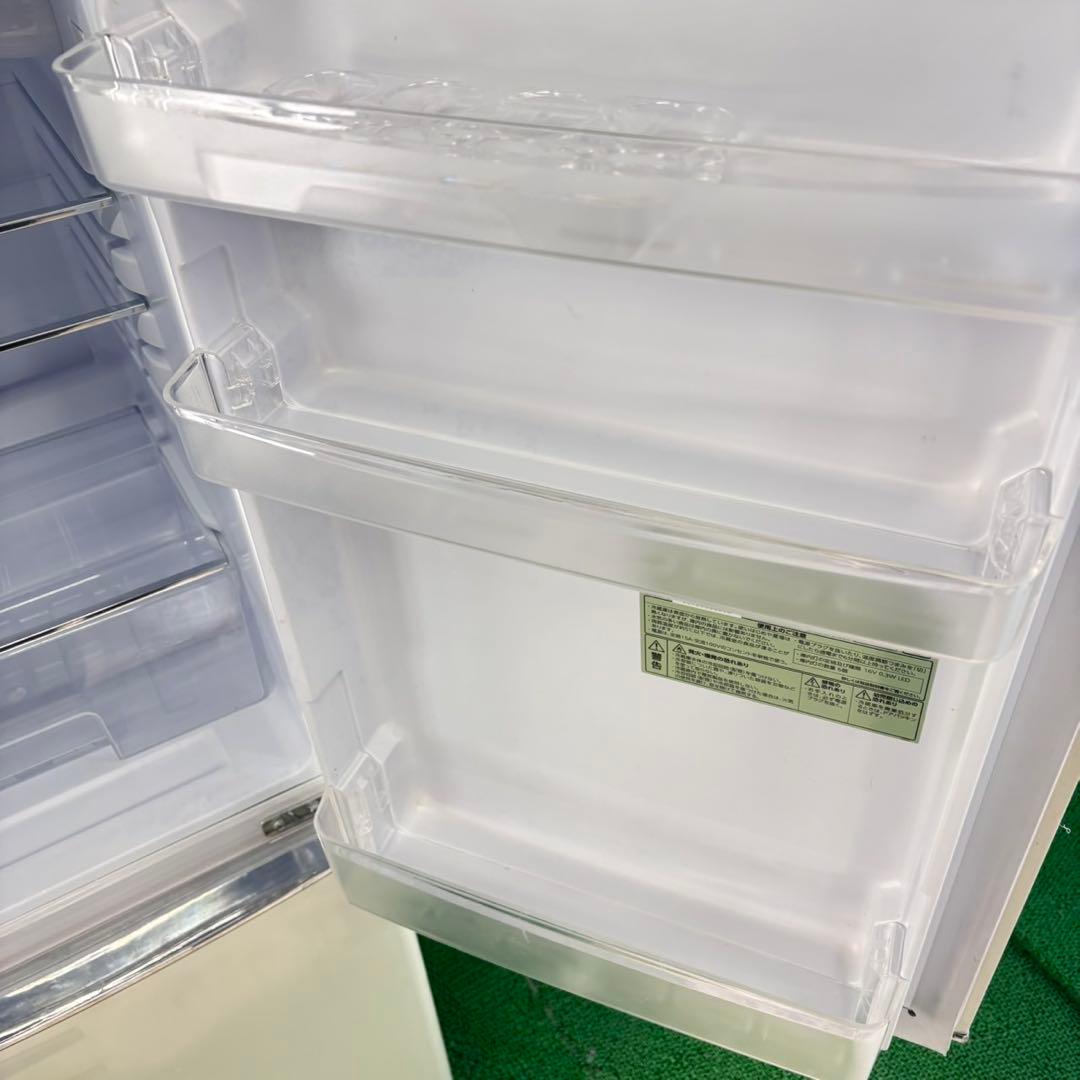 728 レトロデザイン　冷蔵庫　100L〜200L 小型　一人暮らし　右開き格安