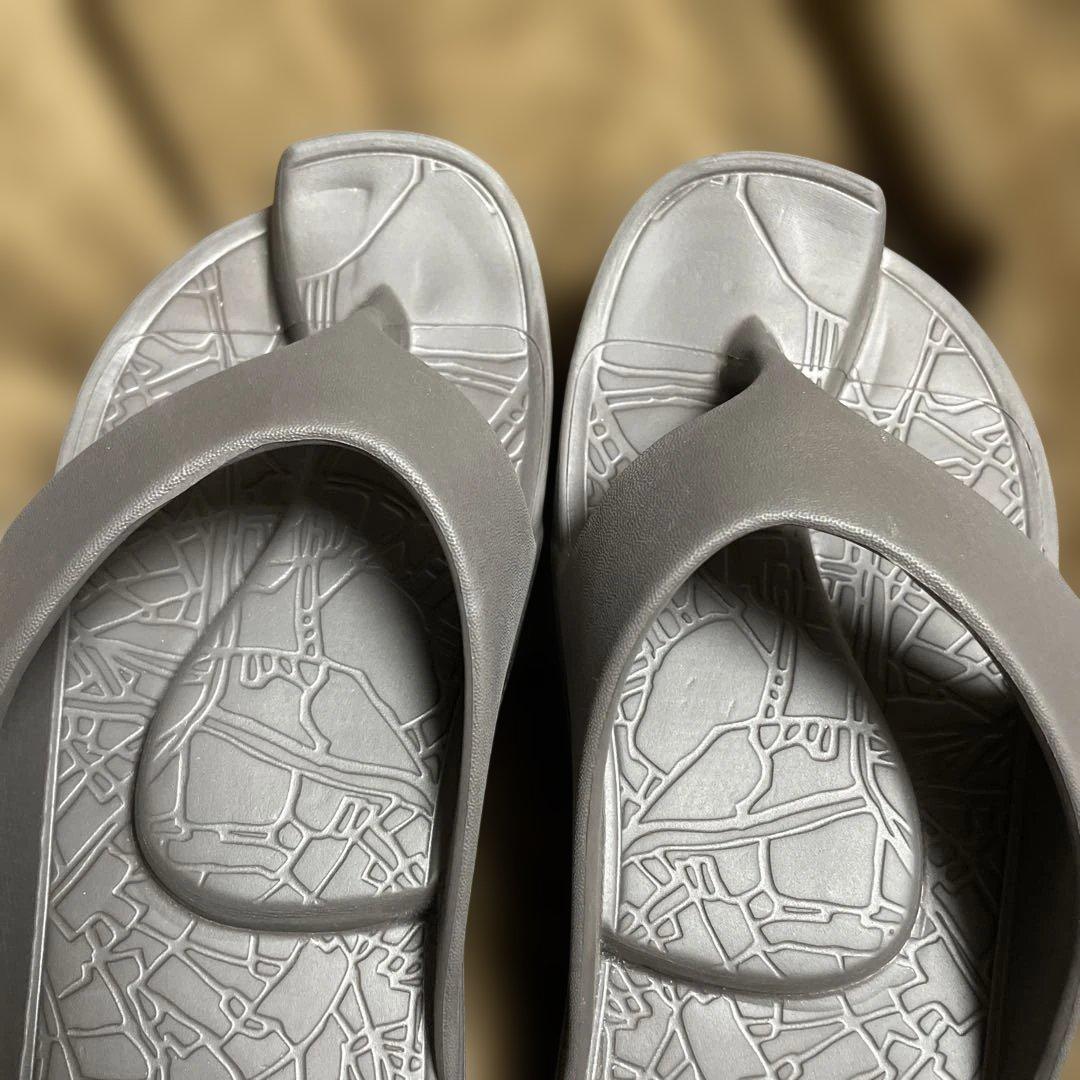 ラクバキ　イージーサンダル