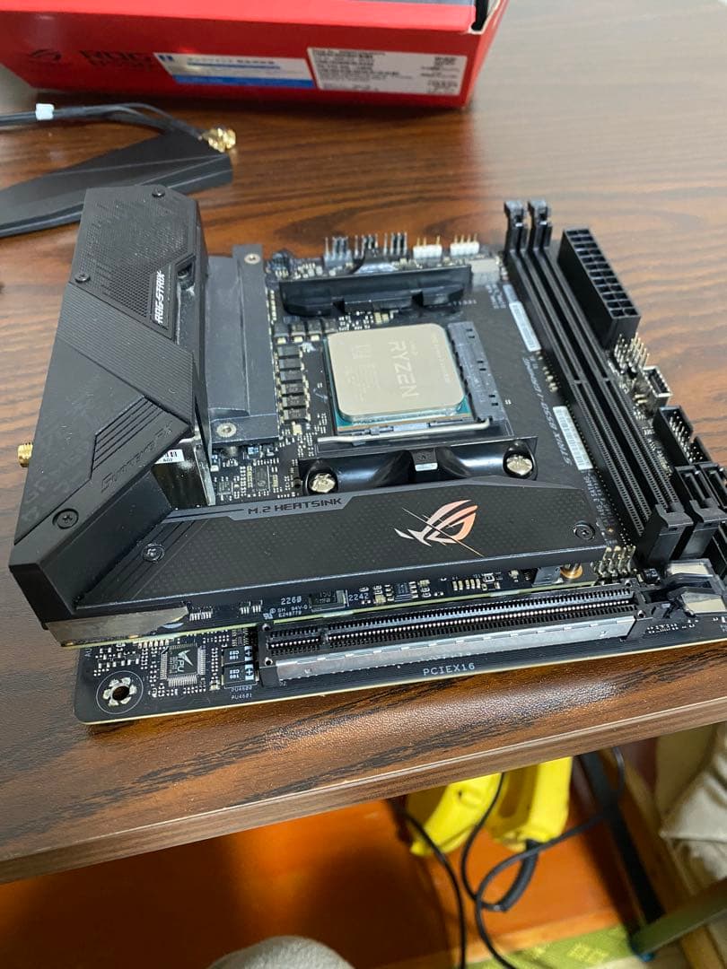 CPU AMD RYZEN 5800x3d+rog Strix b550 - i