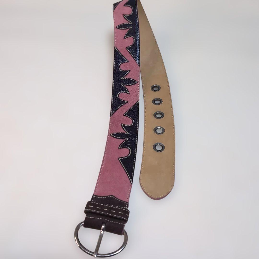 希少美品 PRADAラウンドシェイプ スエード/レザー レディースデザインベルト