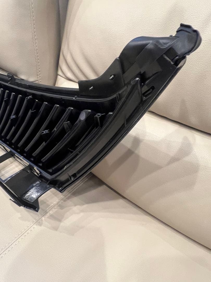 ★60ハリアー　前期★フロントグリル★未使用品★ 53114-48030740