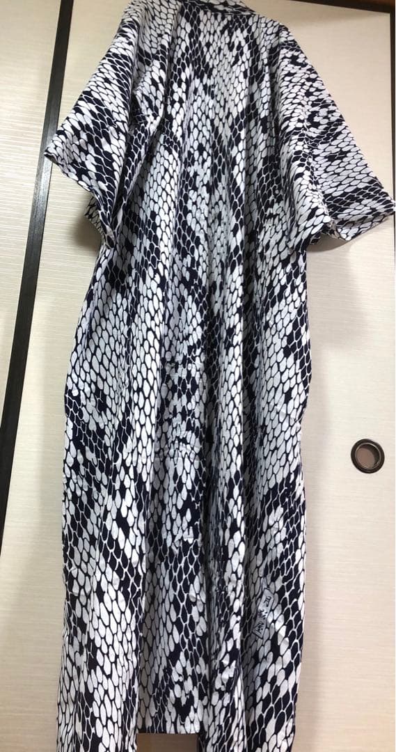 【美品】月影屋 蛇皮の浴衣