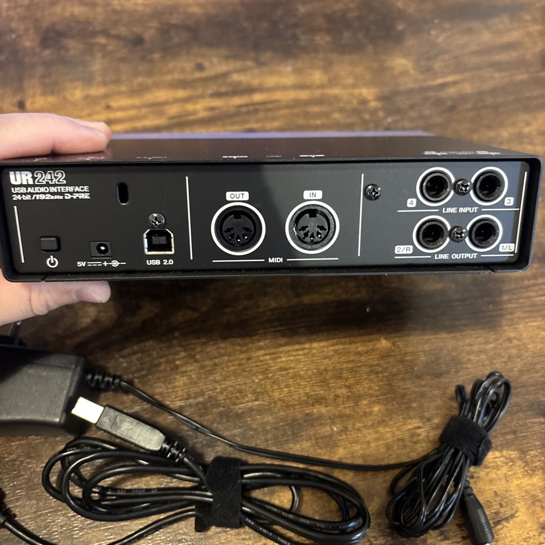 steinberg UR242 オーディオインターフェイス