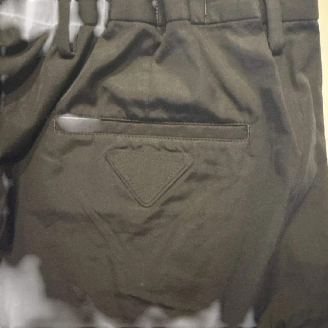 PRADA ブラック ショートパンツ M