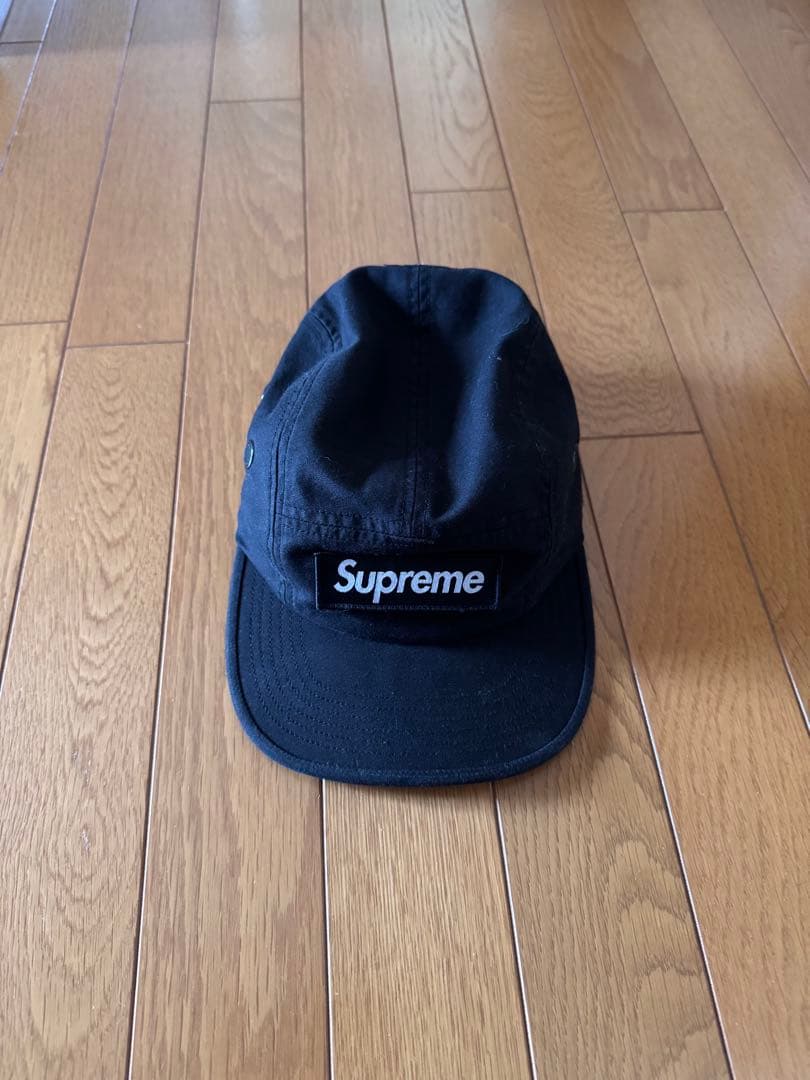 Supreme 黒キャップ バックストラップ付き