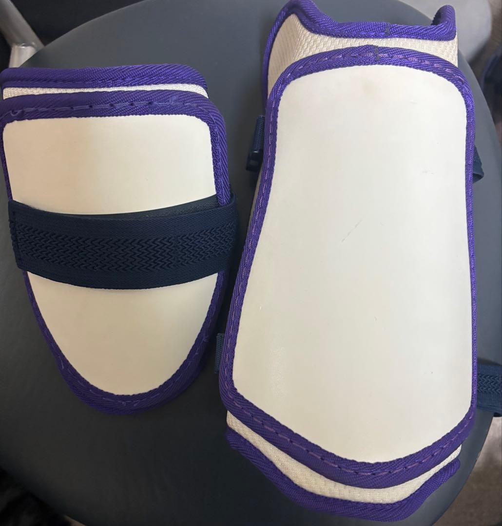 エルボーガード ホワイト/パープル フリーサイズ