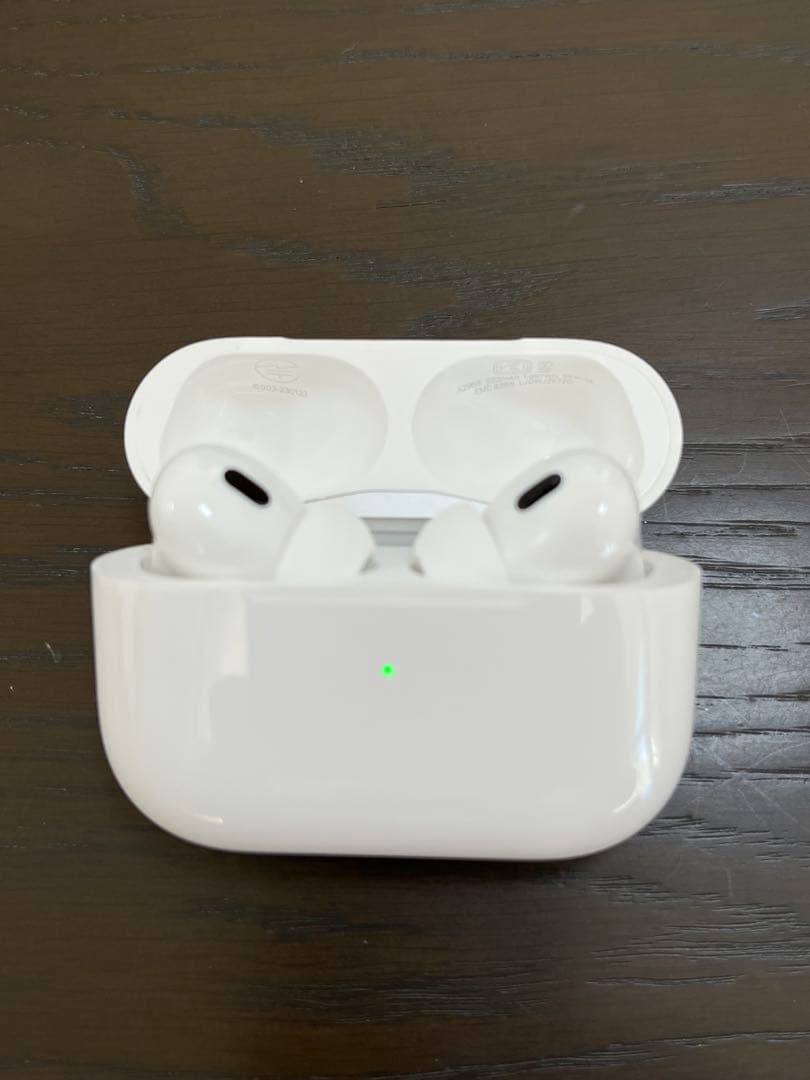 【値下げ】AirPods pro2 本体 ホワイト 付属品付き