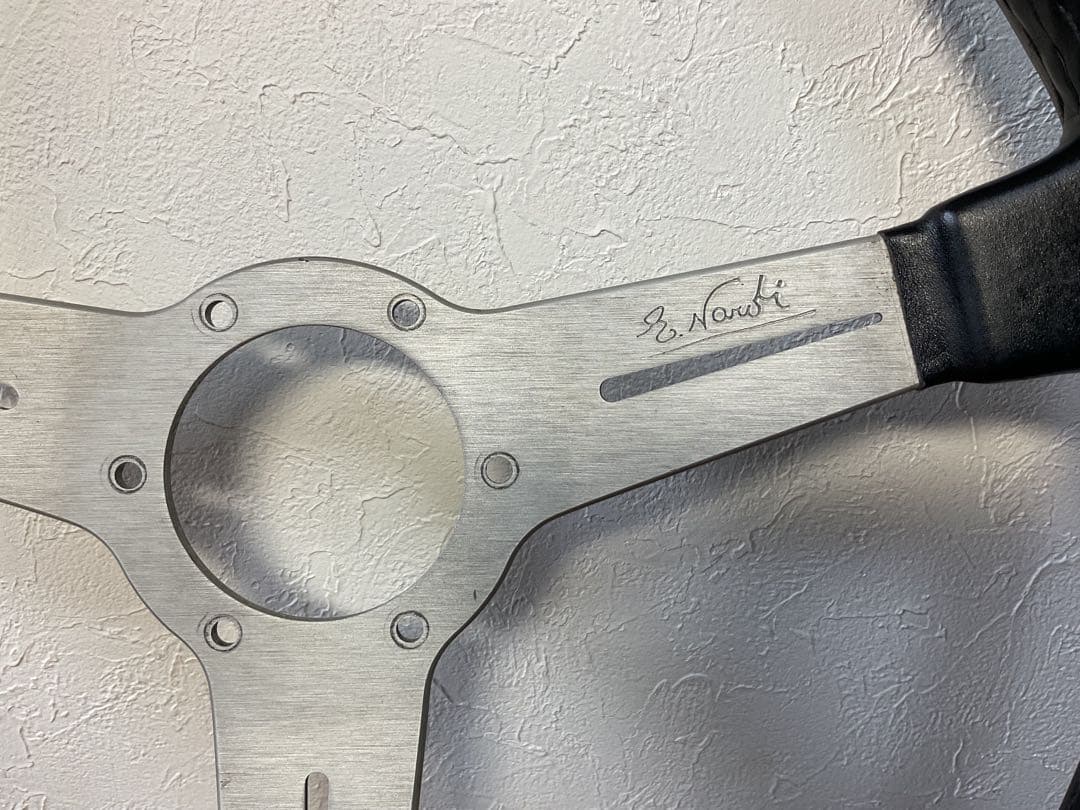 ナルデイ　ステアリングホイール　　クラッシックタイプ