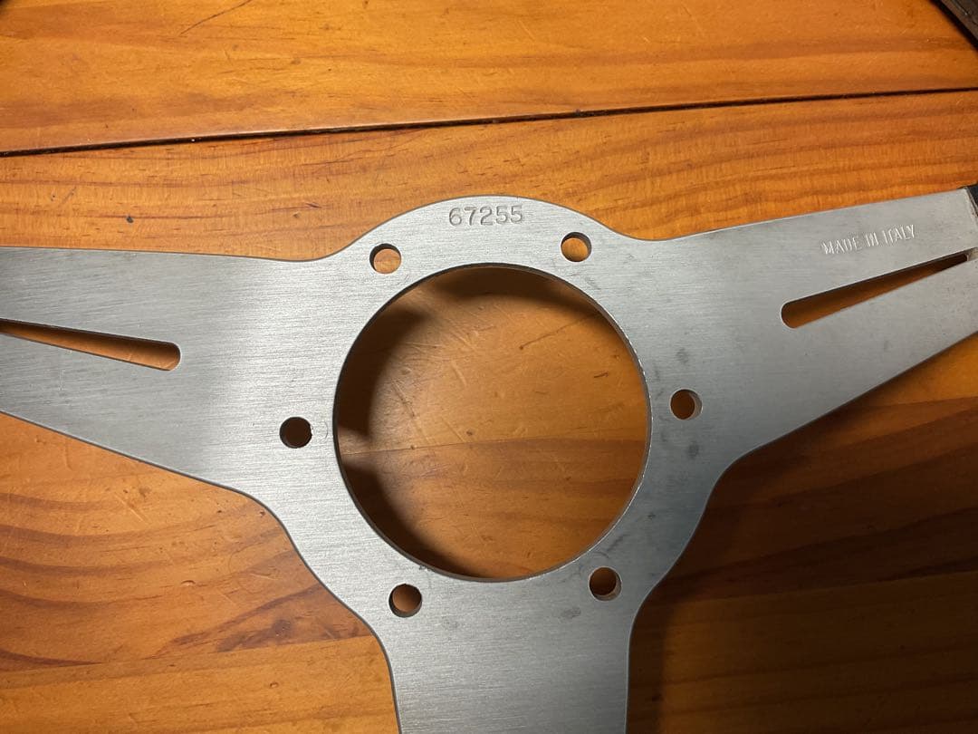 ナルデイ　ステアリングホイール　　クラッシックタイプ