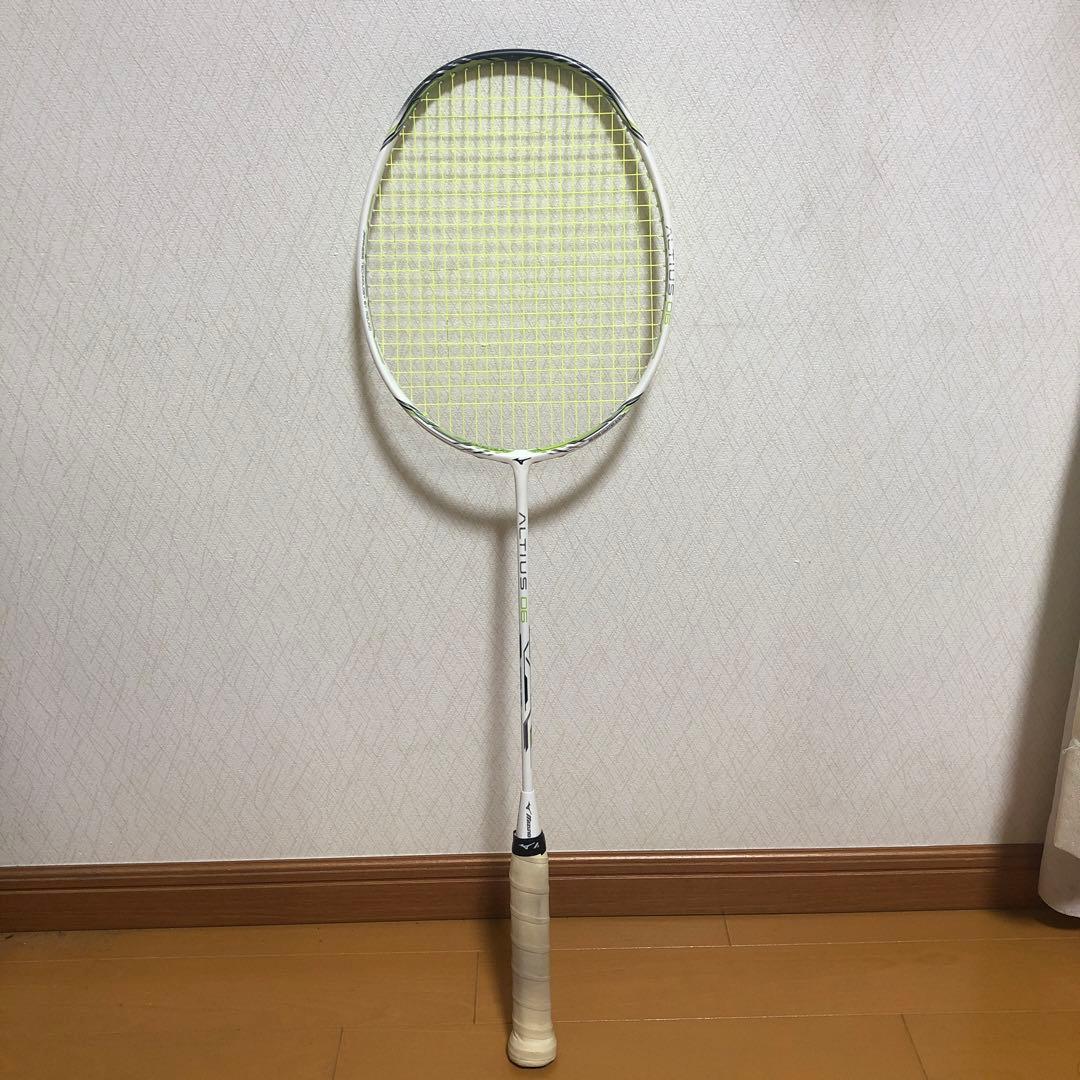 ミズノ バドミントンラケット Altius 06