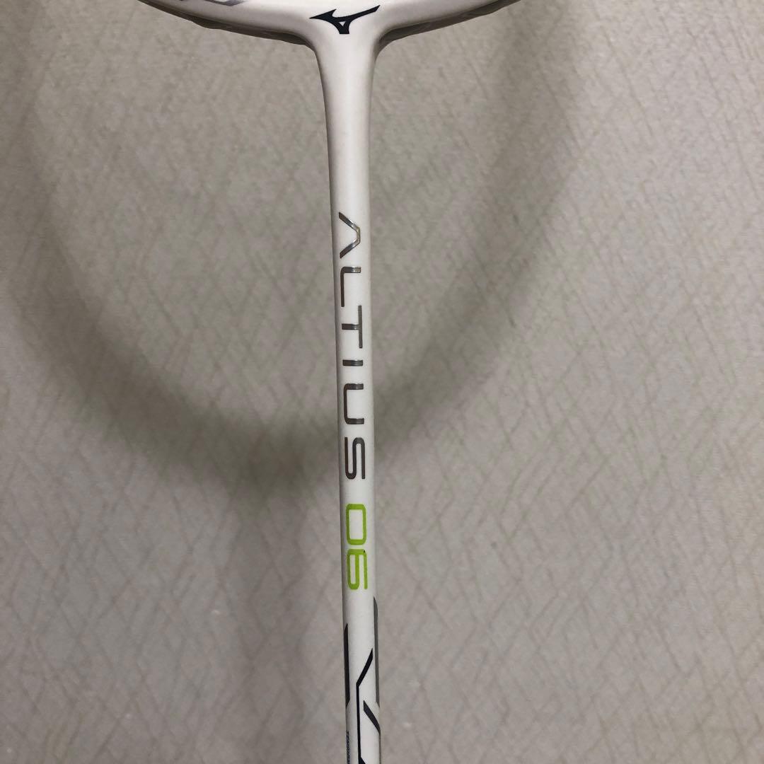 ミズノ バドミントンラケット Altius 06