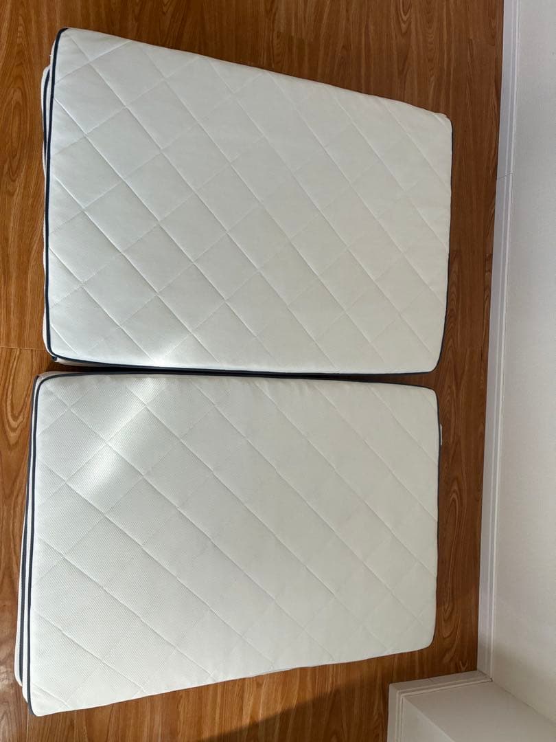 アイリス　エアリーマットレス　シングル　三つ折り　2枚セット