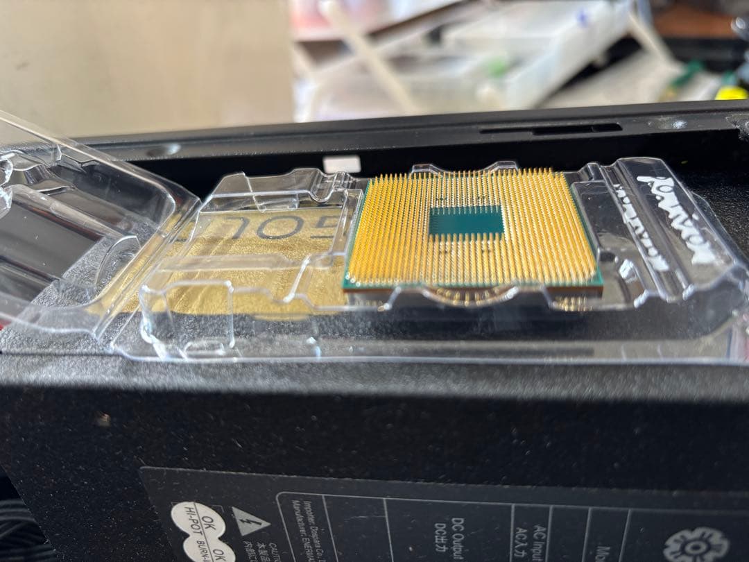 AMD Ryzen 5 3600 CPU & 新品純正クーラー付