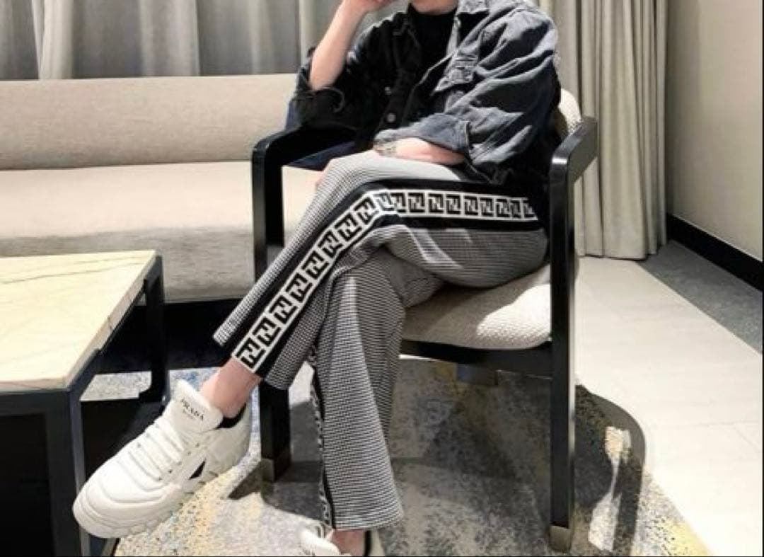 FENDI フェンディ　ロゴライン　千鳥柄　パンツ