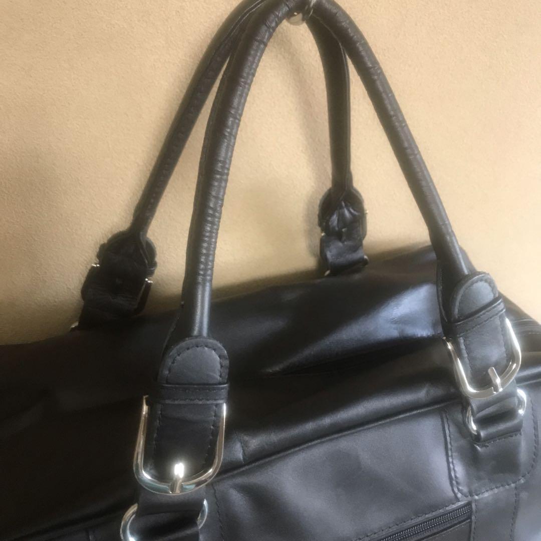 美品　本革　牛革　ボストンバッグ　薄手　トートバッグ　レディース　メンズ