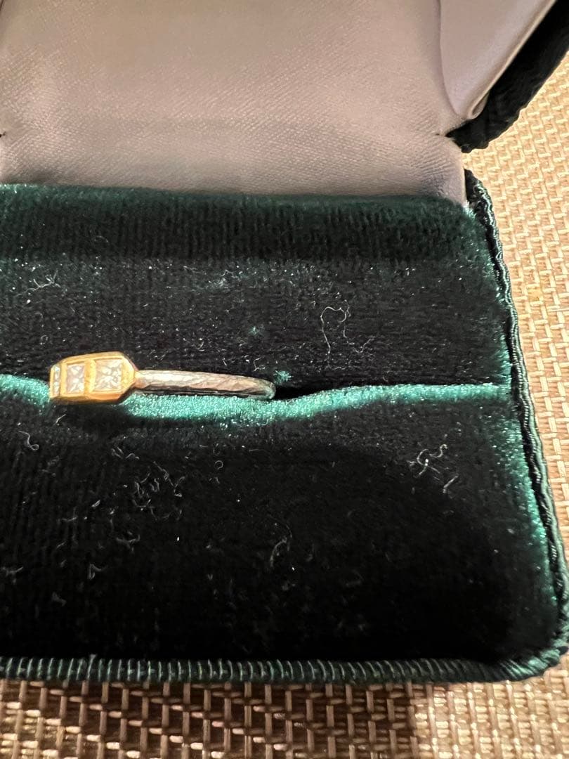 マルコムベッツ　ダイヤモンドリング