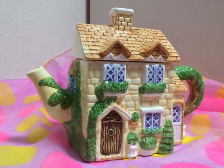 Heritage Mint ヴィンテージ　ティーポット 80’S お家