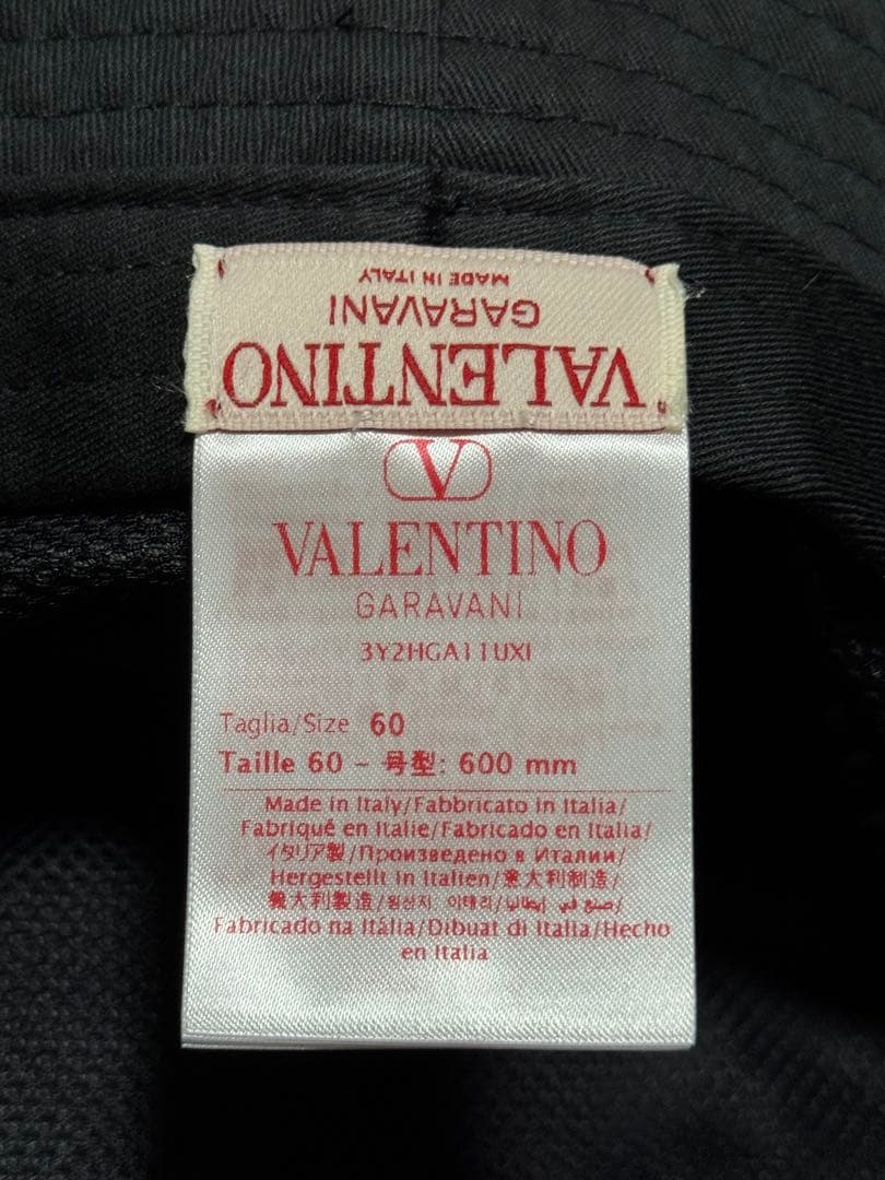 バレンティノ　バケットハット