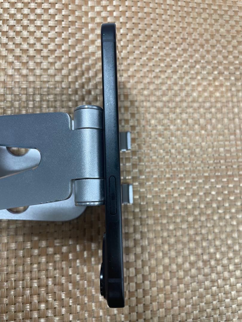 iPhone 15 128 GB ブラックSIMフリー【7513】