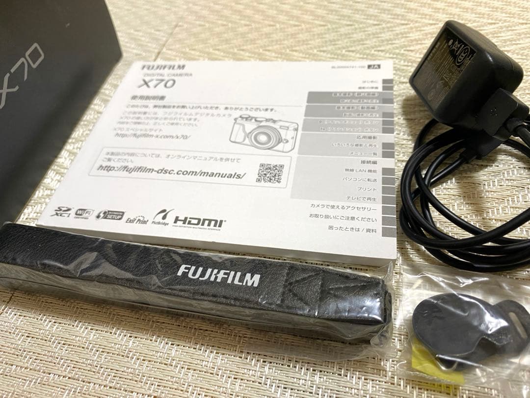 【純正カバー付】 富士フイルム Fujifilm X70 デジタルカメラ