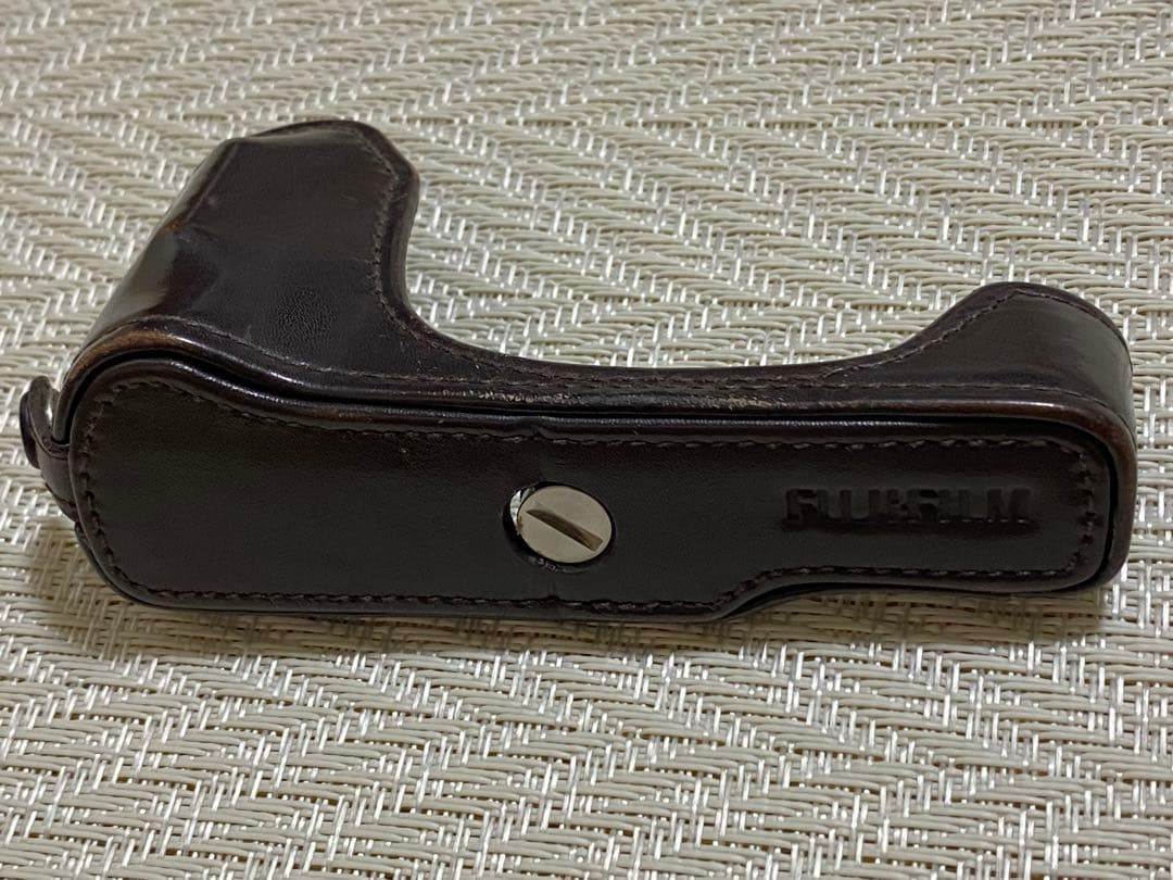 【純正カバー付】 富士フイルム Fujifilm X70 デジタルカメラ