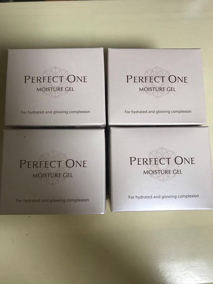 【みえ】新日本製薬パーフェクトワンモイスチャージェルd 75g×４箱