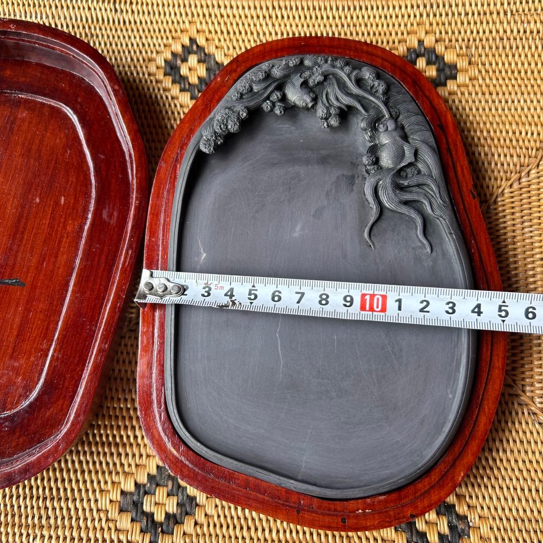 金魚？ 鯉？彫刻デザイン 木製硯箱 楕円形