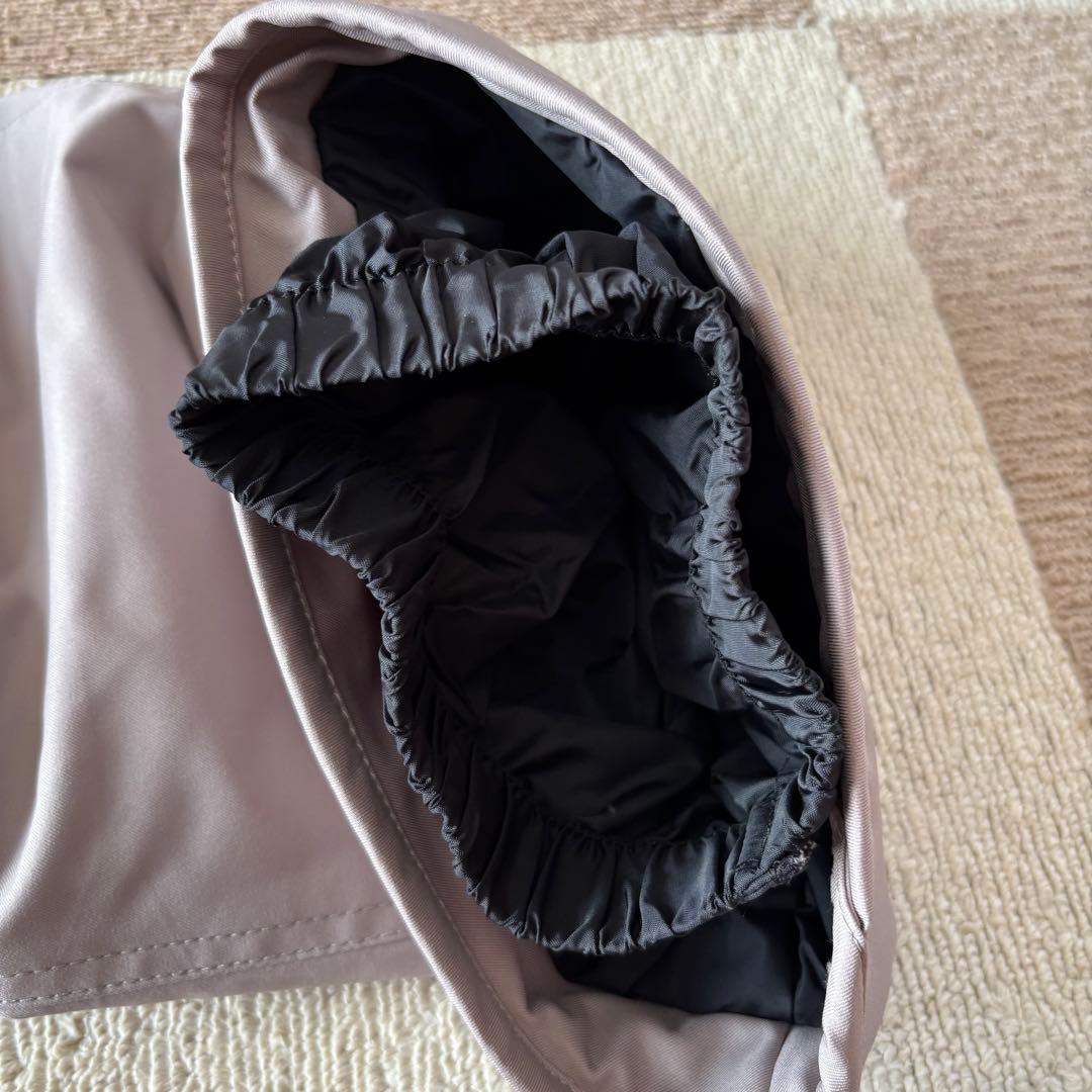 スノーウィ　PHENIXホワイトジャケットとライトページュのパンツセット