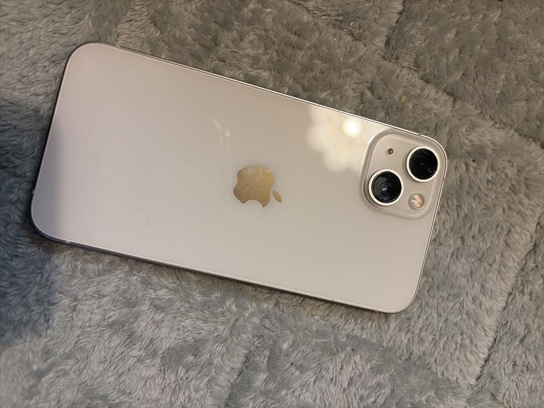 Apple iPhone 13 ホワイト 本体　キズあり　中古