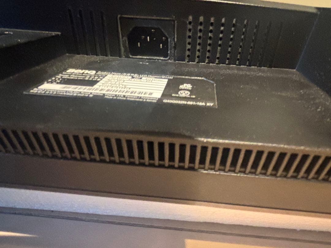 BenQ ディスプレイ　4k 32インチ　EW3270-T EW3270U