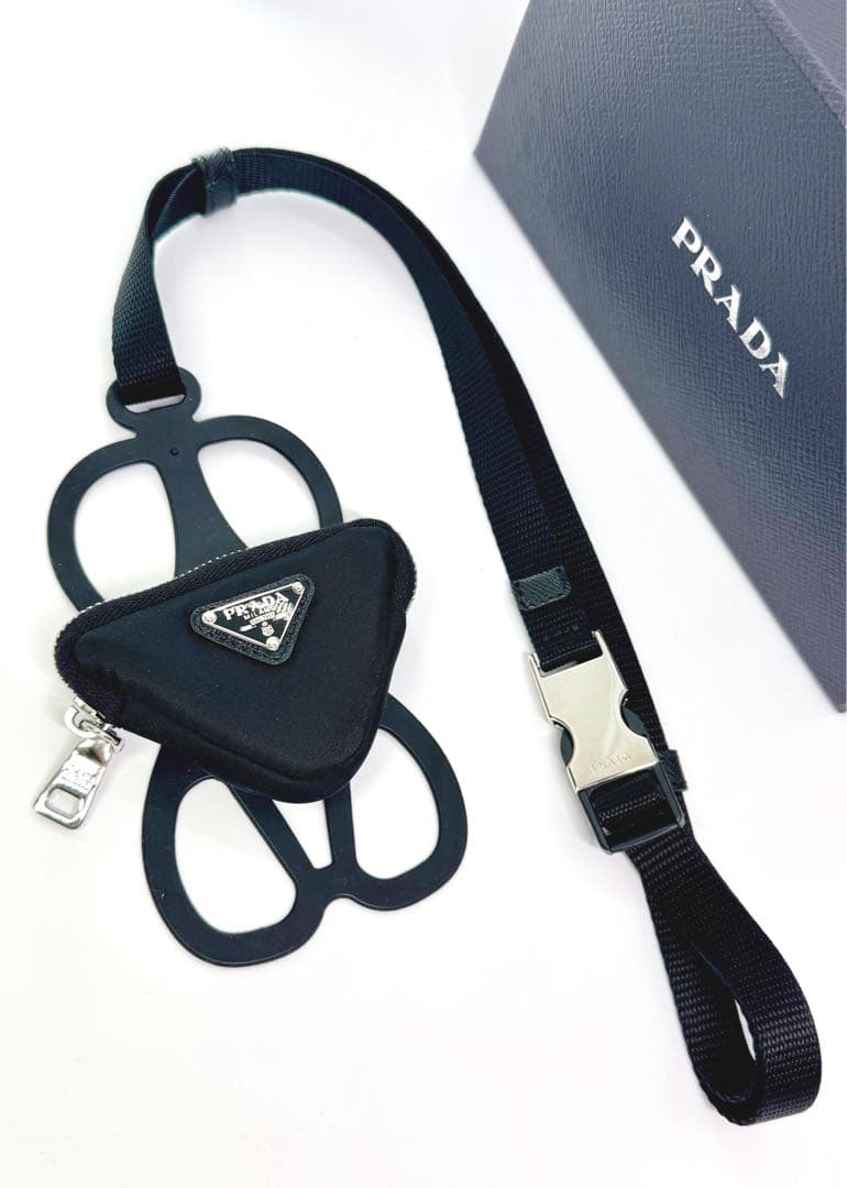 【未使用品】プラダ　ReNylon スマホホルダー　ショルダー　ミニポーチ付