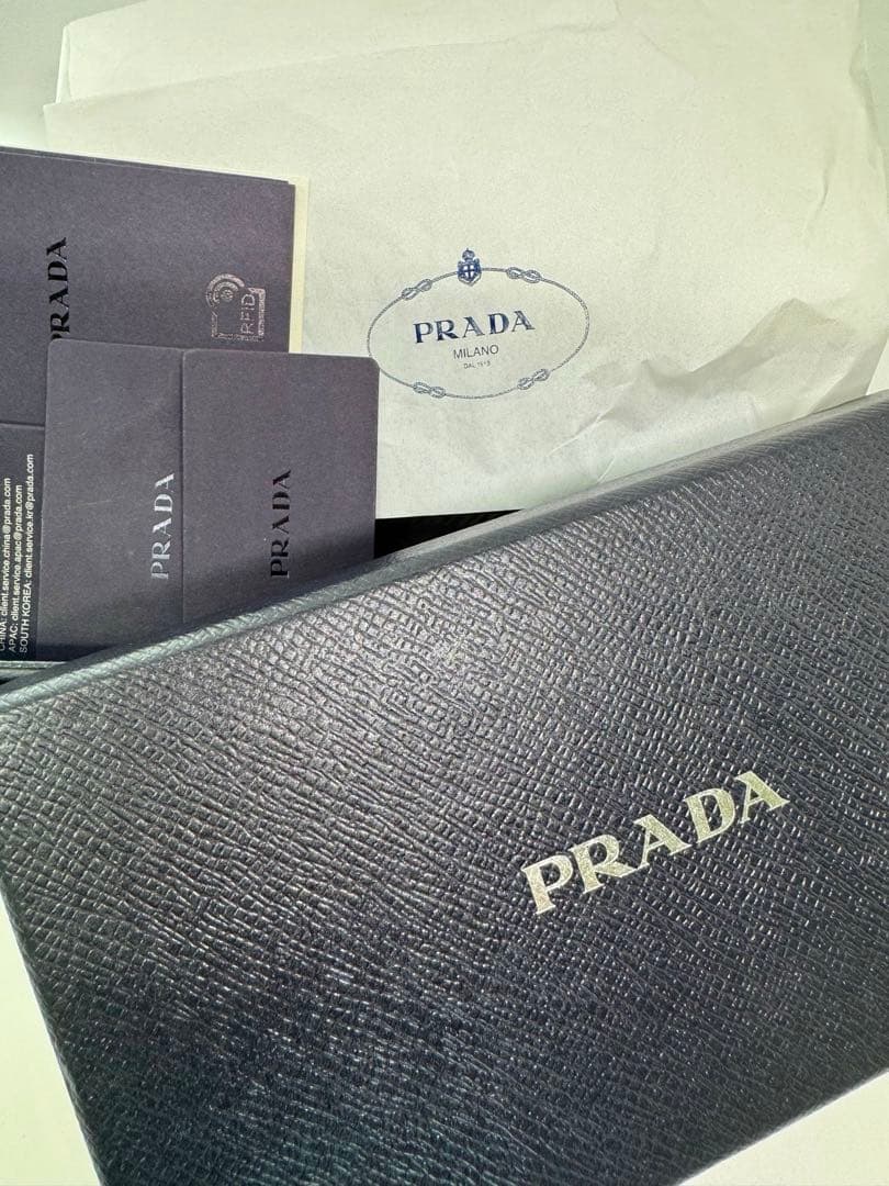 【未使用品】プラダ　ReNylon スマホホルダー　ショルダー　ミニポーチ付